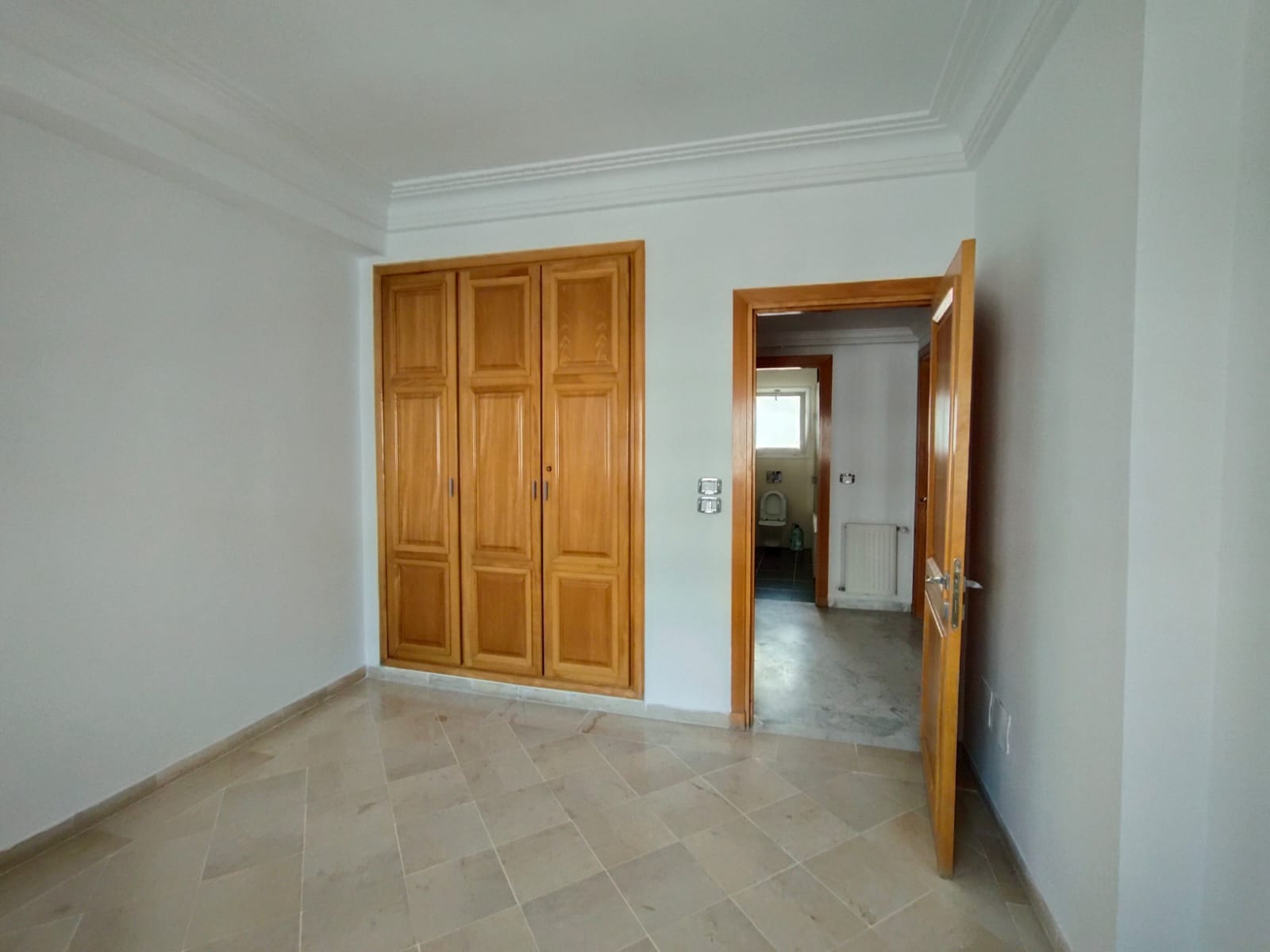Cite El Khadra&nbsp;Zone urbaine nord&nbsp;Location&nbsp;Appart. 4 pi�ces&nbsp;Cun loc app s3