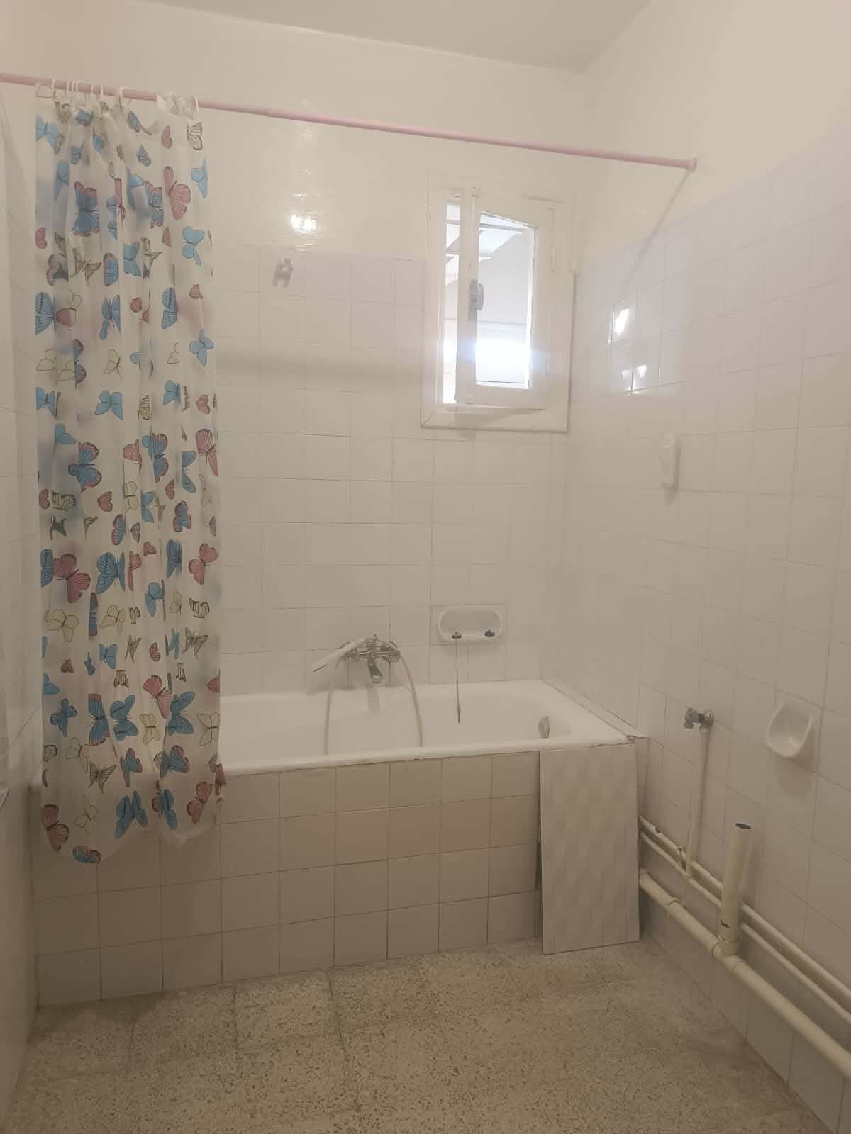 Ben Arous&nbsp;Ben Arous&nbsp;Location&nbsp;Appart. 3 pi�ces&nbsp;App mourouj 1