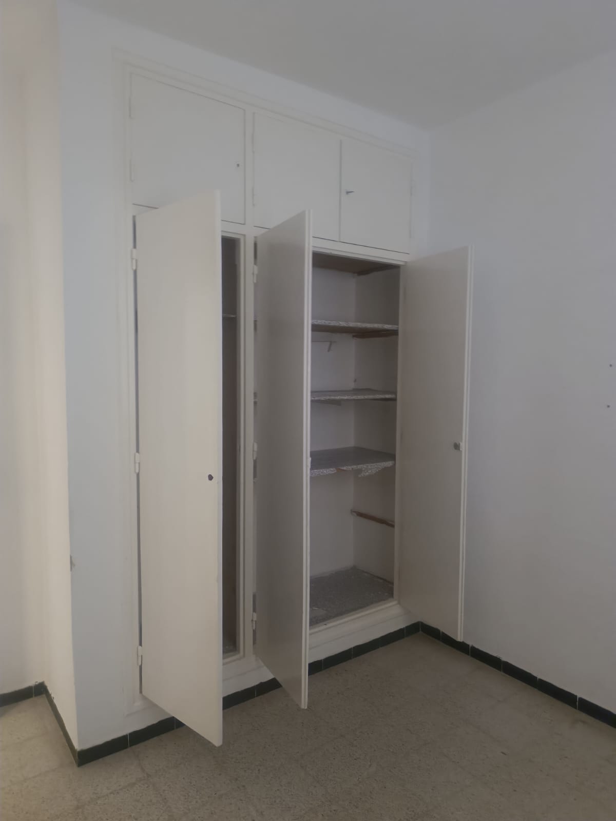 Ben Arous&nbsp;Ben Arous&nbsp;Location&nbsp;Appart. 3 pi�ces&nbsp;App mourouj 1