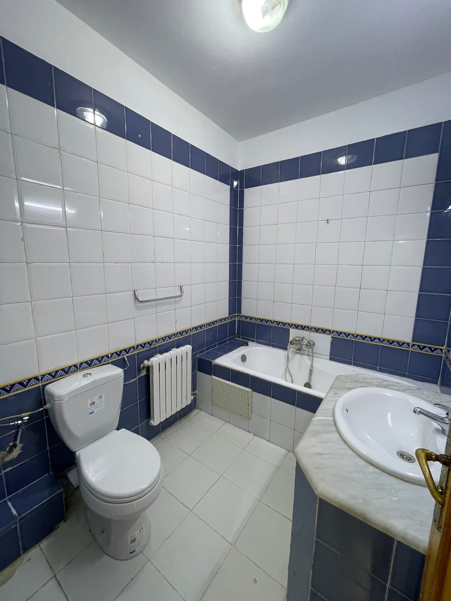 Ariana Ville&nbsp;Cite Ennasr 2&nbsp;Location&nbsp;Appart. 5 pi�ces+&nbsp;S3 ennaser 1600 habitation ou bureautique