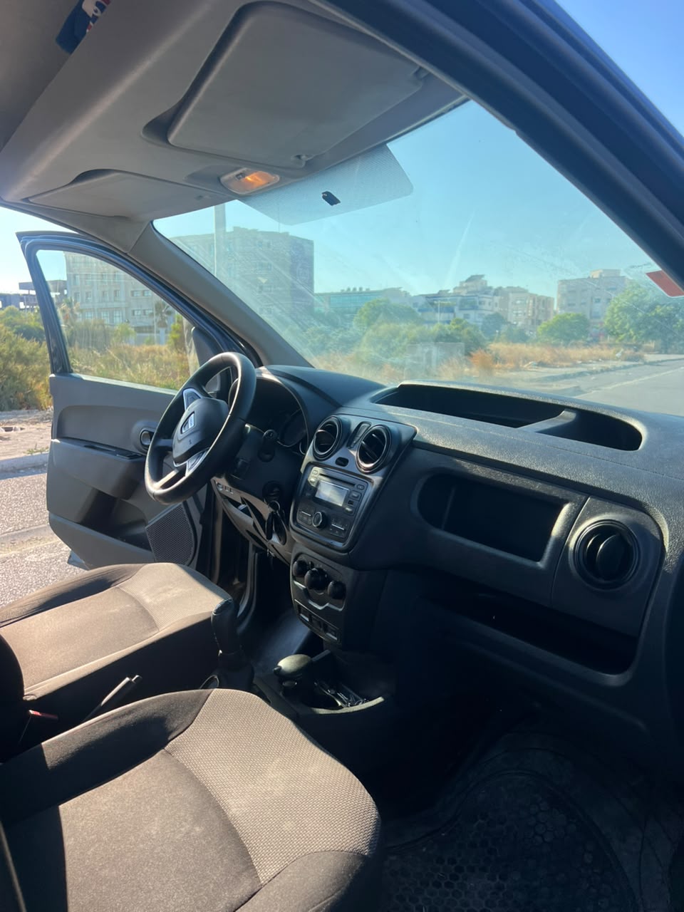 La Soukra&nbsp;La Soukra&nbsp;Dacia&nbsp;Autre Mod�le&nbsp;Dacia dokker van lux