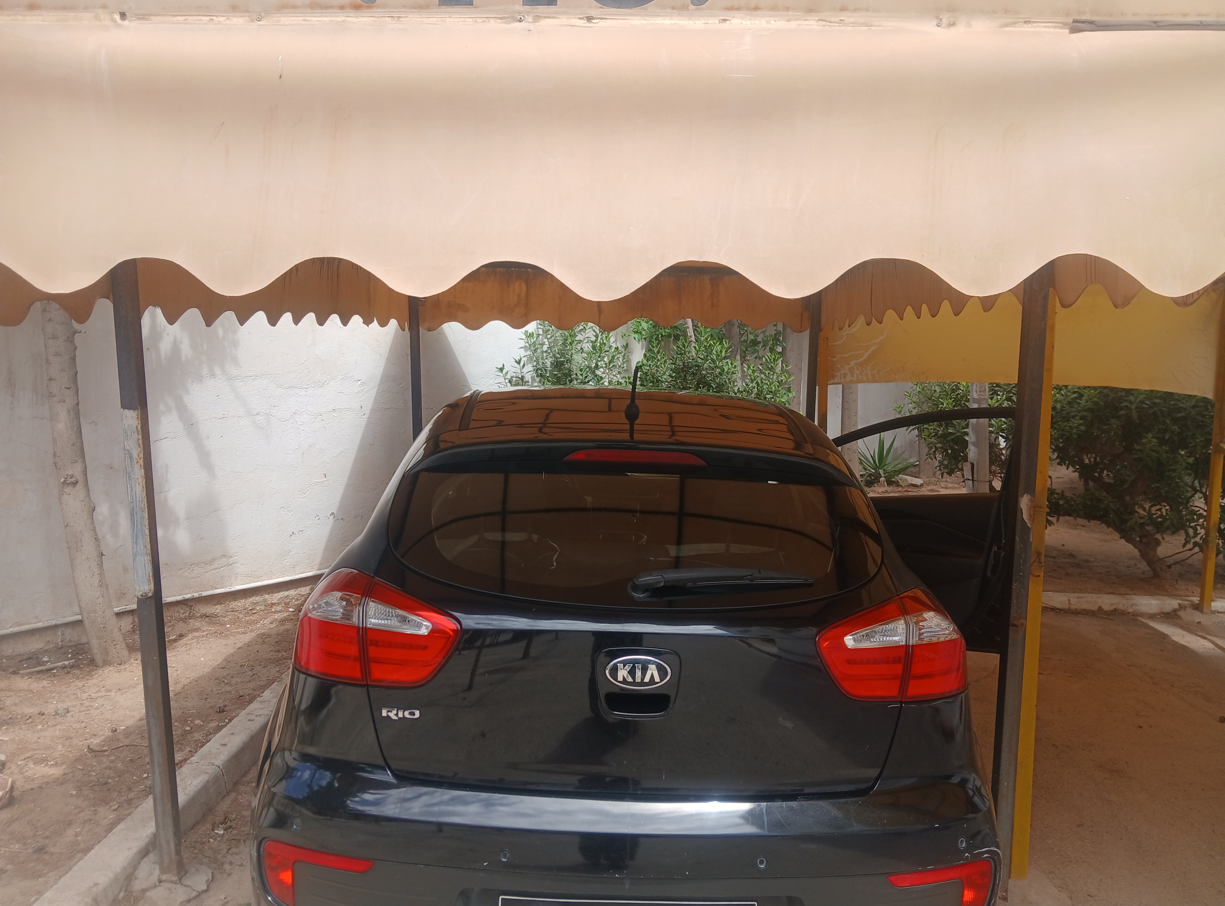 Ariana Ville&nbsp;Ariana&nbsp;Kia&nbsp;Rio&nbsp;Voiture kia rio coup�