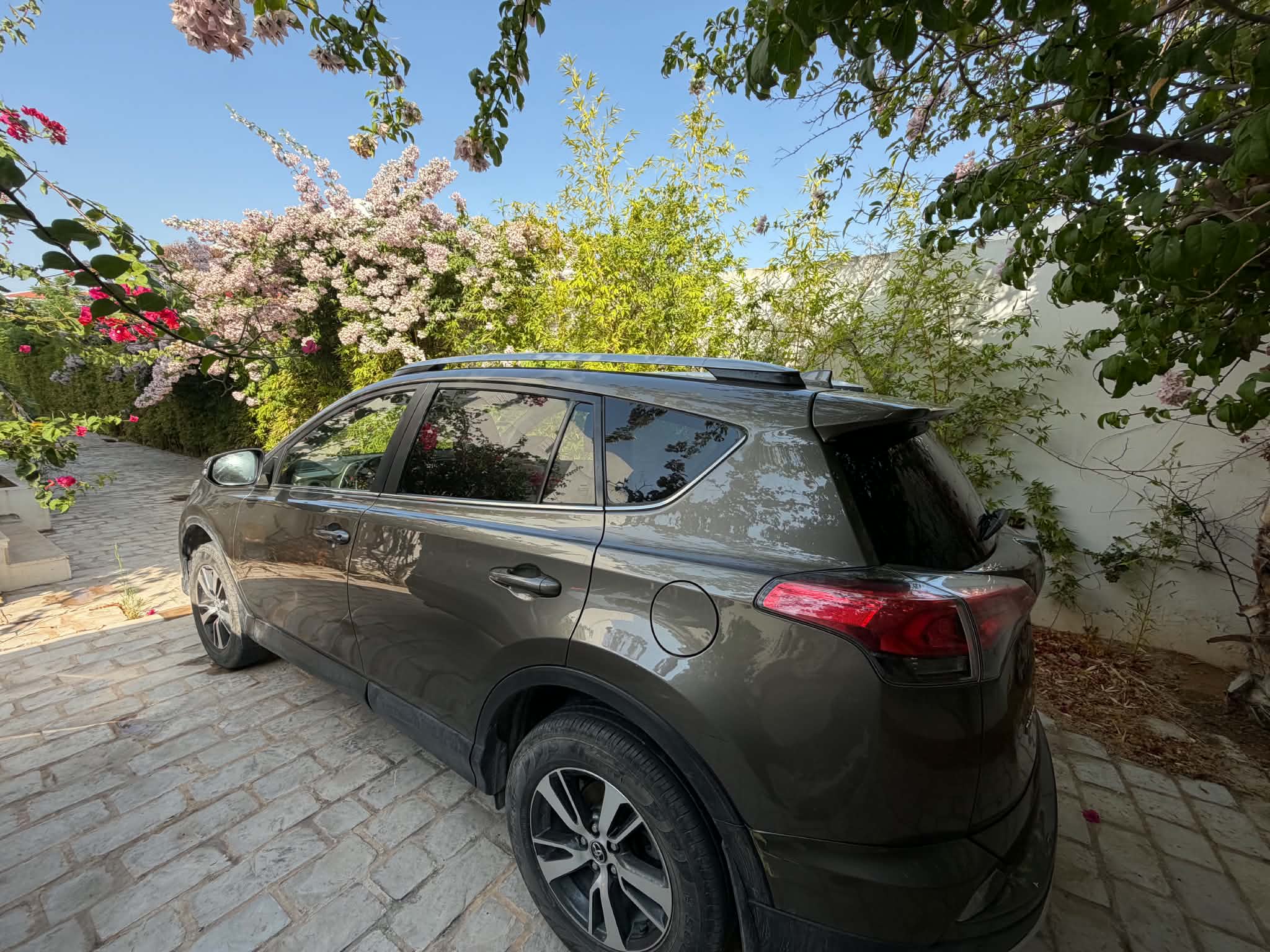 La Soukra&nbsp;Sidi Frej&nbsp;Toyota&nbsp;RAV 4&nbsp;Toyota rav4 ann�e 2018 en tr�s bon �tat