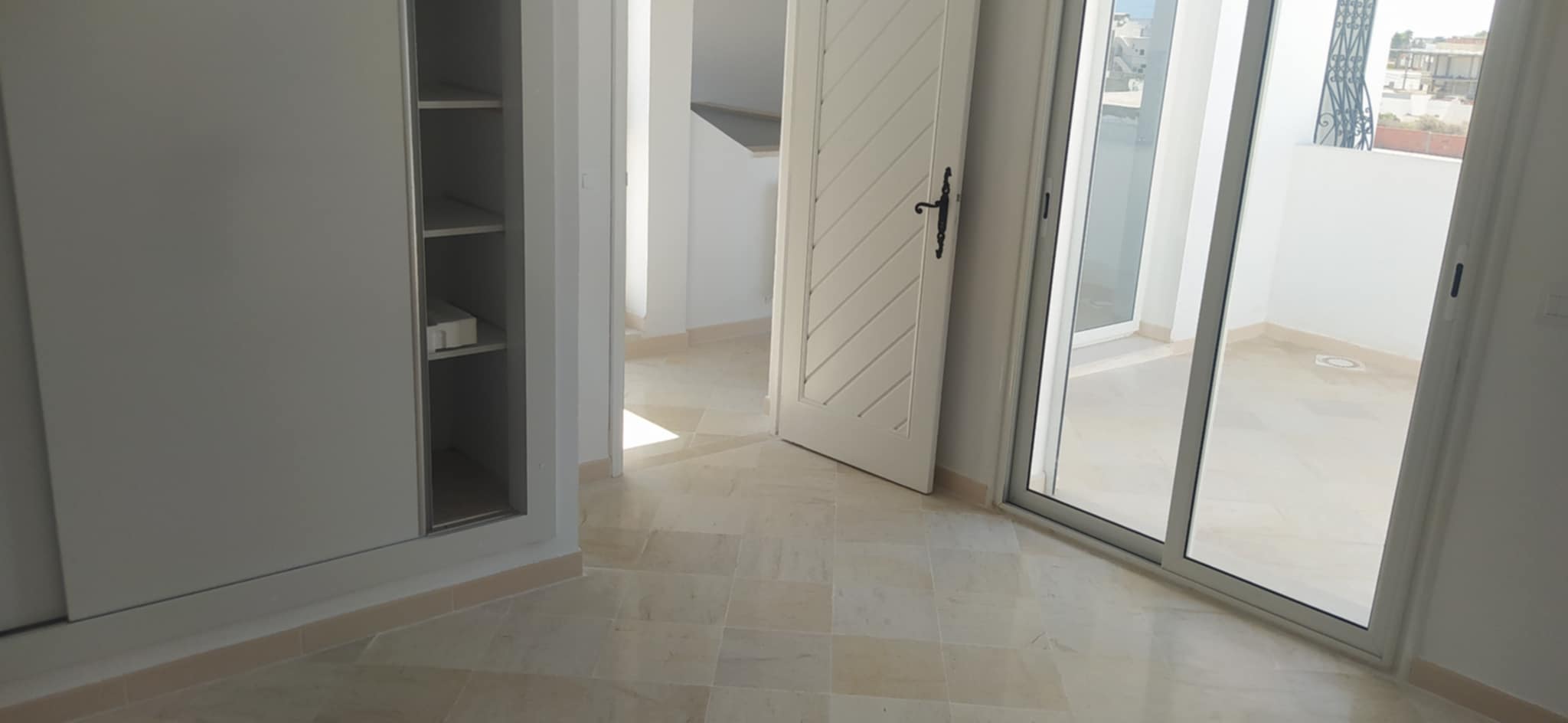 La Marsa&nbsp;Cite Bhar Lazreg&nbsp;Vente&nbsp;Duplex&nbsp;Triplex neuf haut standing