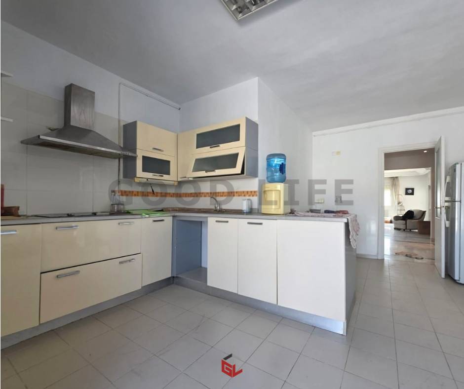 Ariana Ville&nbsp;Cite Ennasr 2&nbsp;Vente&nbsp;Appart. 4 pi�ces&nbsp;Opportunit� s3 � ennasr2