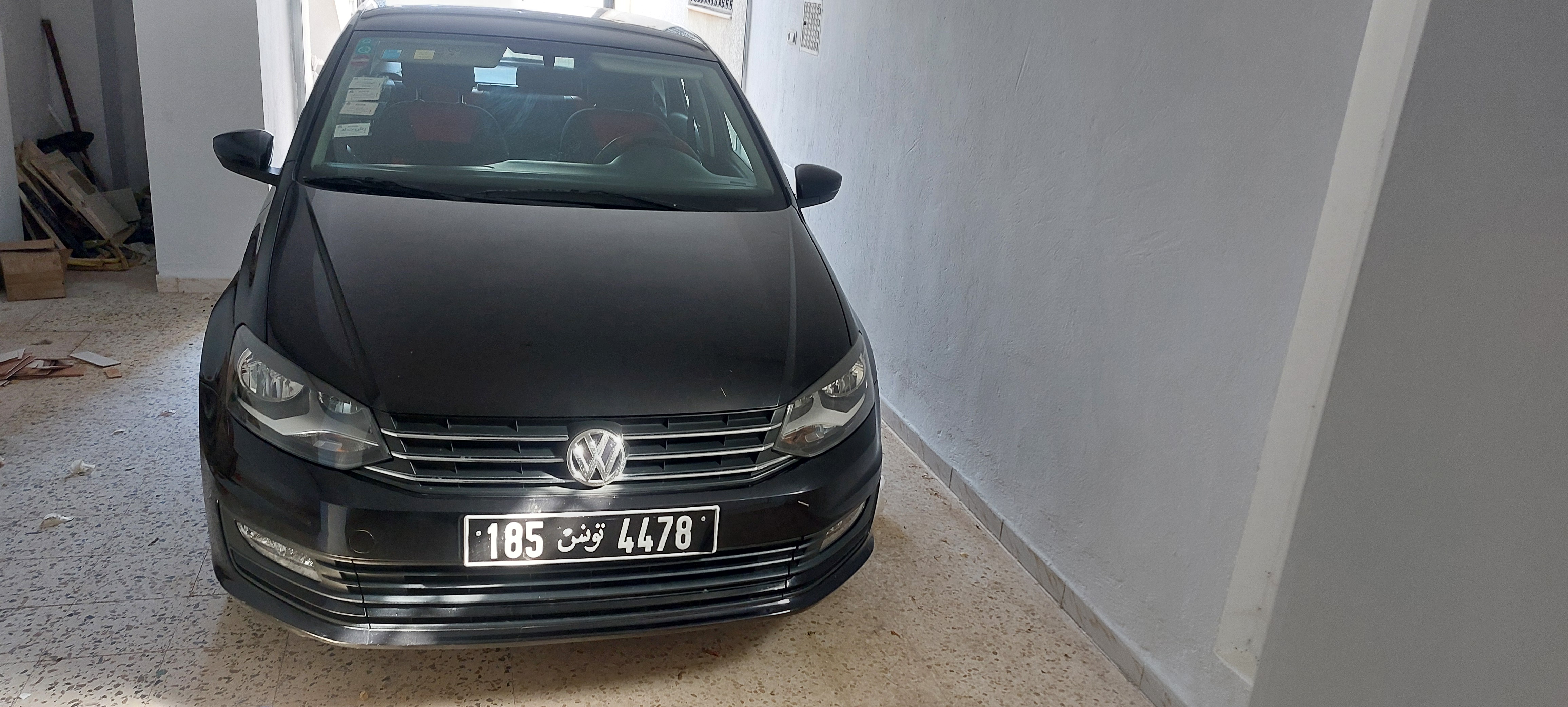Raoued&nbsp;Cite Ennkhilet&nbsp;Volkswagen&nbsp;Polo 7&nbsp;Polo sedan premi�re main 55mk