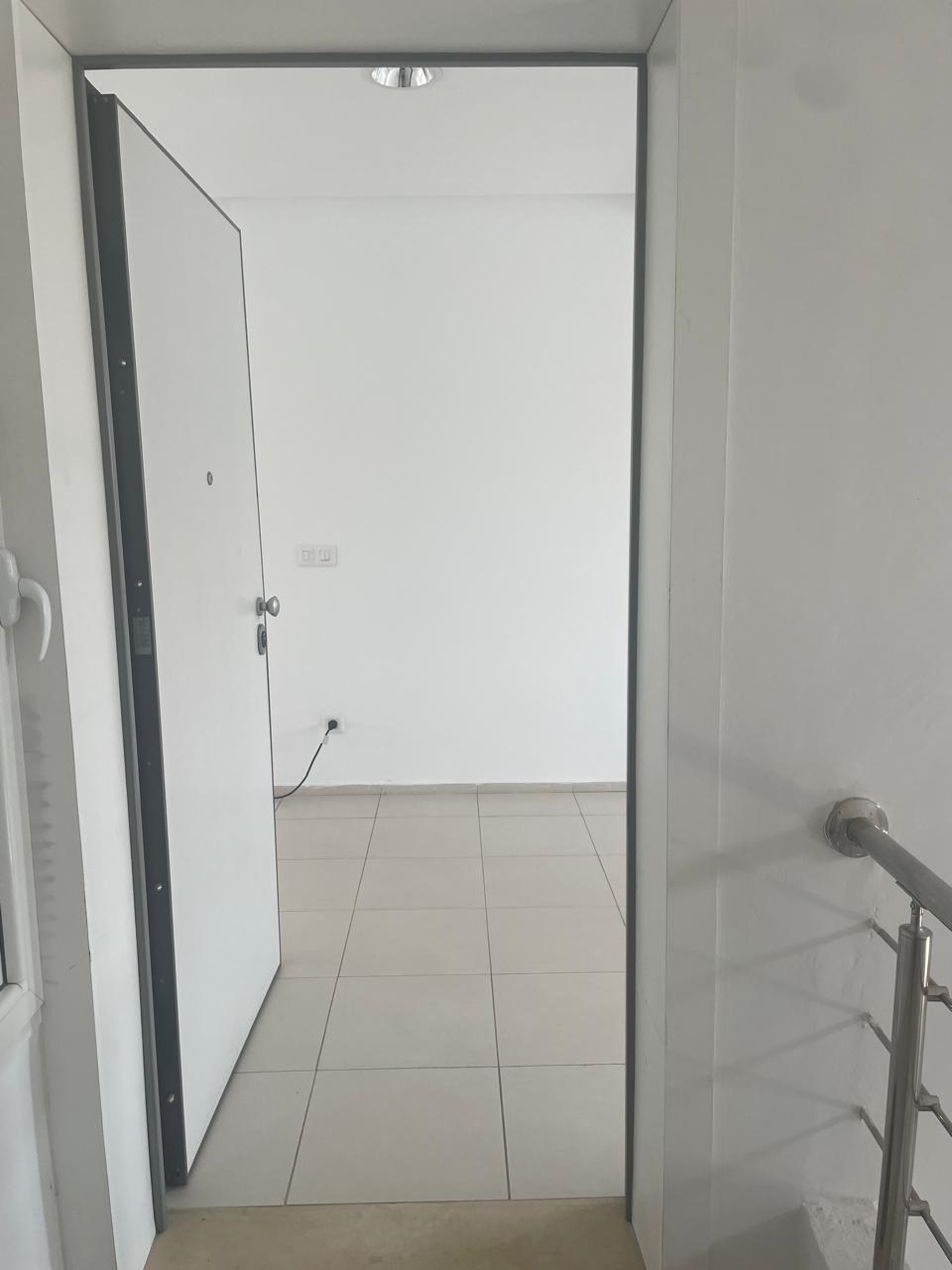 El Menzah&nbsp;El Manar 2&nbsp;Location&nbsp;Appart. 5 pi�ces+&nbsp;Bureaux avec open space et places de parking
