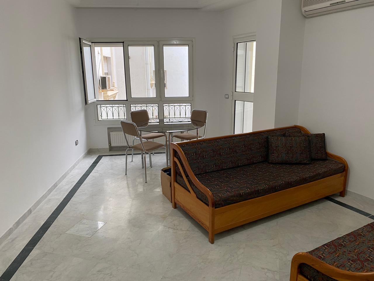 Cite El Khadra&nbsp;Zone urbaine nord&nbsp;Location&nbsp;Appart. 3 pi�ces&nbsp;Appartement semi meubl�