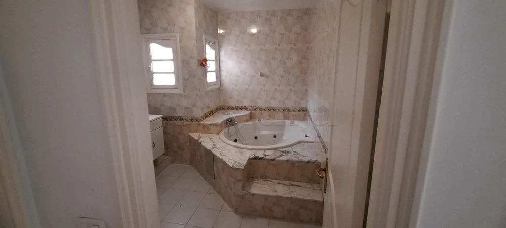 Mnihla&nbsp;Cite Ennasr&nbsp;Location&nbsp;Appart. 5 pi�ces+&nbsp;Un vaste �tage de villa � ennasr2