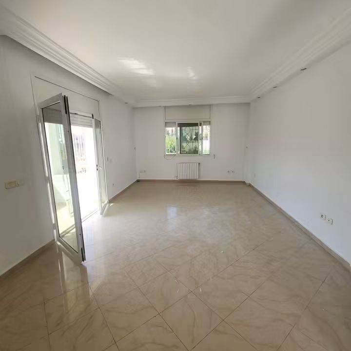 La Soukra&nbsp;Chotrana 3&nbsp;Location&nbsp;Appart. 3 pi�ces&nbsp;Etage s2 1250 d chotrana