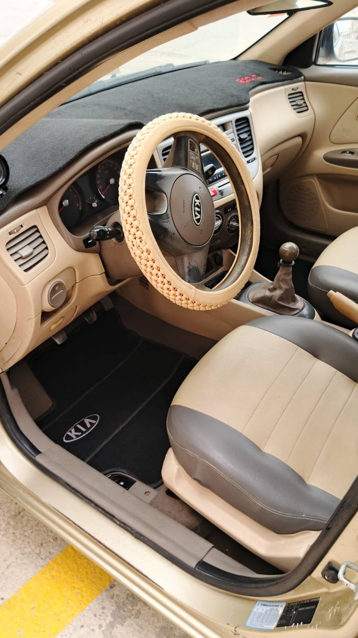 Ezzouhour (Tunis)&nbsp;Cite Ezzouhour&nbsp;Kia&nbsp;Rio&nbsp;Kia rio anne 2010 essence  premiere main