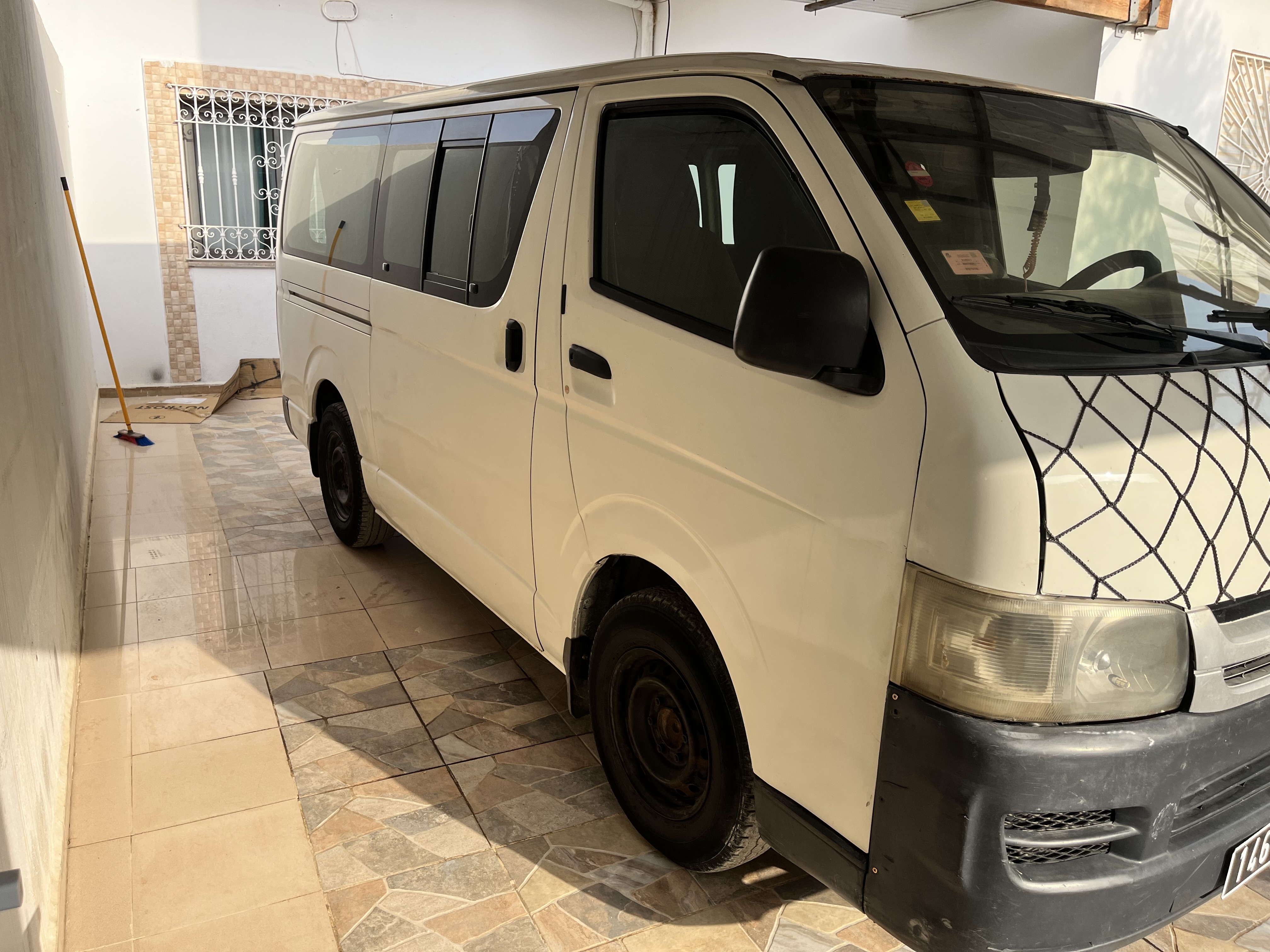 Toyota&nbsp;Hi.Ace - Tunisie