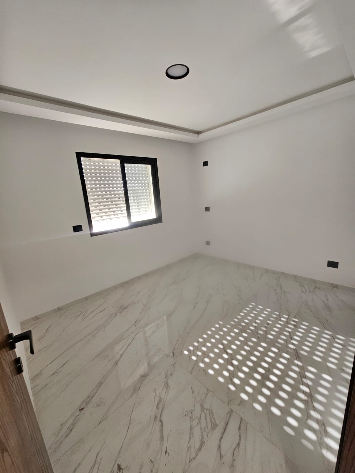 Ain Zaghouan&nbsp;Ain Zaghouan&nbsp;Location&nbsp;Appart. 3 pi�ces&nbsp;S plus deux bien ensoleill� � l'aouina