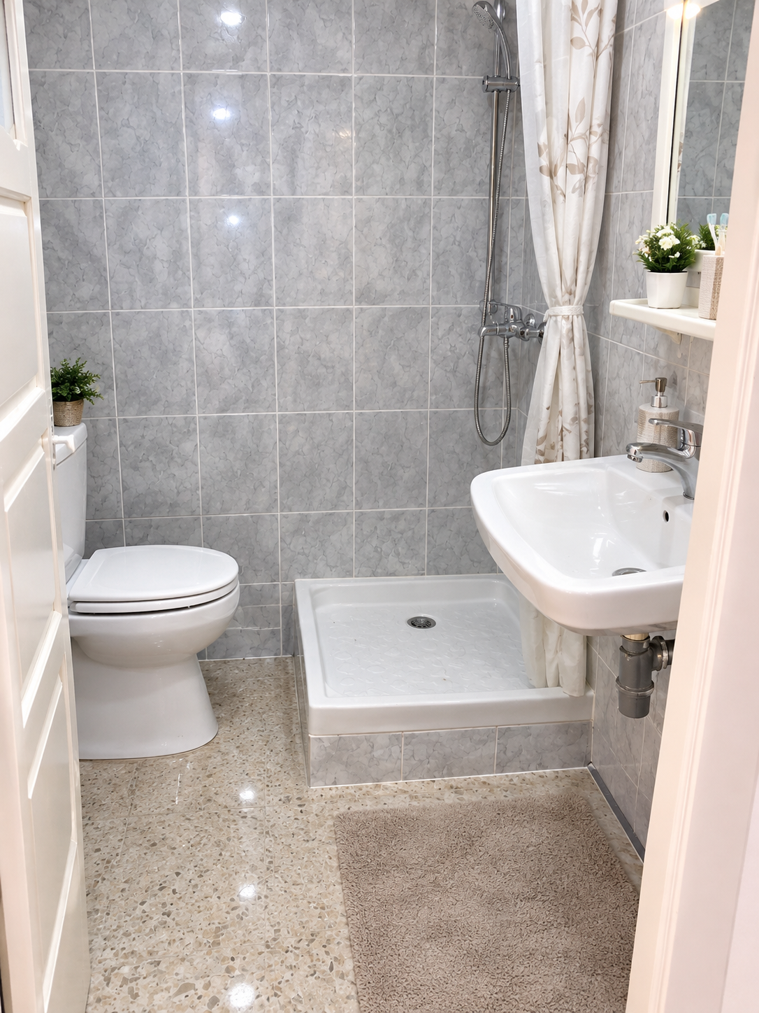 Ariana Ville&nbsp;El Menzah 7&nbsp;Location&nbsp;Appart. 1 pi�ce&nbsp;Studio richement meubl�
