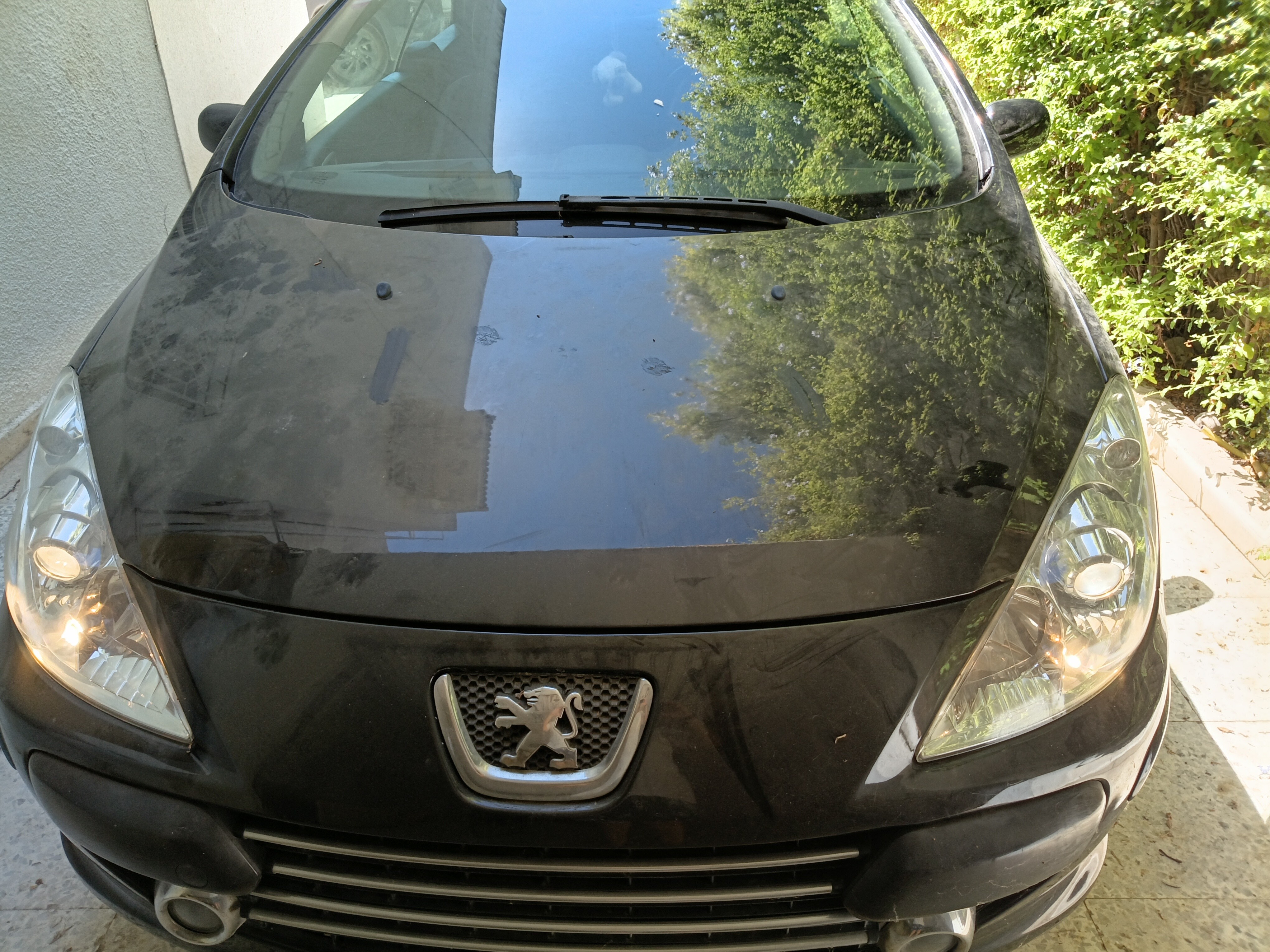 La Marsa&nbsp;Cite Mongi Slim&nbsp;Peugeot&nbsp;307&nbsp;307 cc tres bon etat pour les connaisseurs