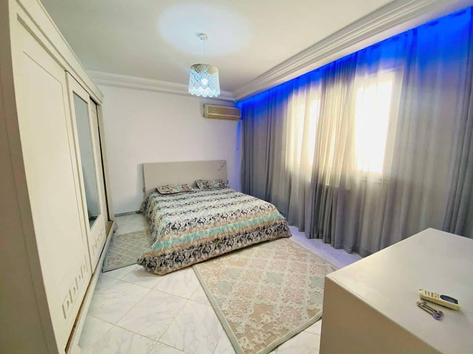 El Menzah&nbsp;El Menzah 9&nbsp;Location&nbsp;Appart. 2 pi�ces&nbsp;Bel villa s2 meubl� � menzah 9 ind�pendante