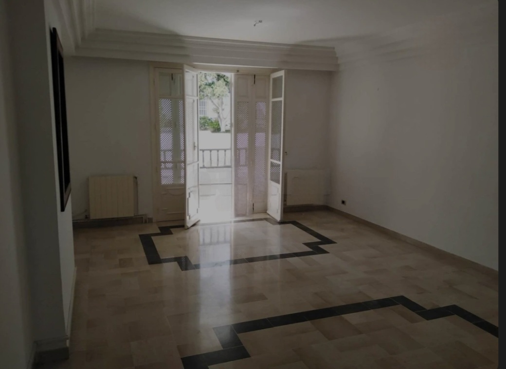 Ariana Ville&nbsp;Cite Ennasr 1&nbsp;Location&nbsp;Appart. 4 pi�ces&nbsp;Appart s plus 4 � ennaser 1