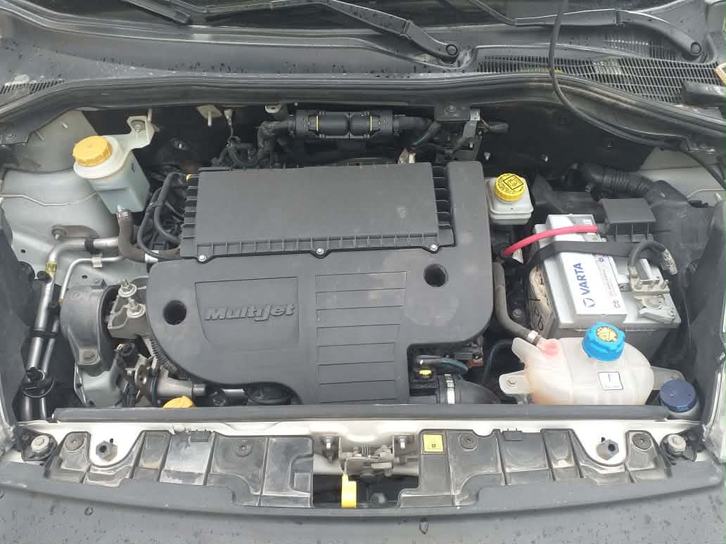 Sakiet Ezzit&nbsp;Sakiet Ezzit&nbsp;Fiat&nbsp;Fiorino&nbsp;Tr�s bon �tat