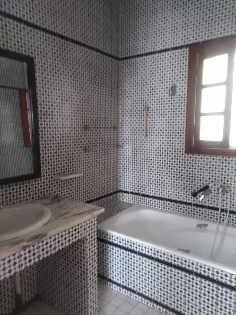 El Menzah&nbsp;El Menzah 9&nbsp;Location&nbsp;Maisons&nbsp;Villa s4 avec jardin � menzah 9a