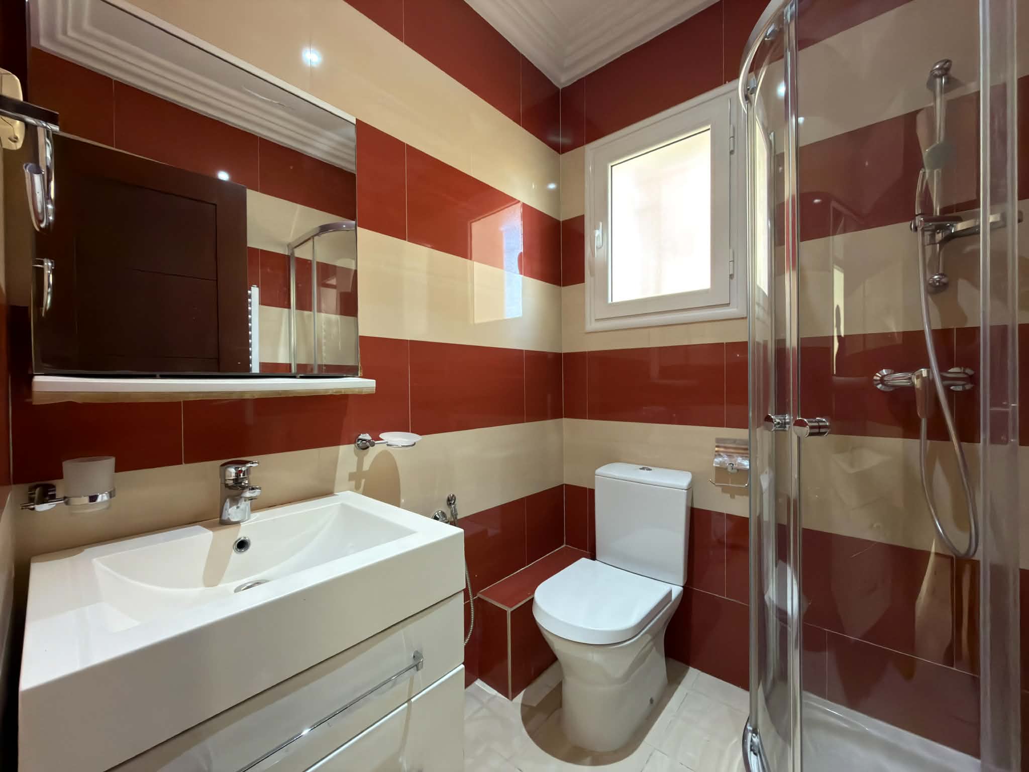 Ariana Ville&nbsp;El Menzah 5&nbsp;Location&nbsp;Appart. 4 pi�ces&nbsp;Appart s3 haut standing avec terrasse au lac 2