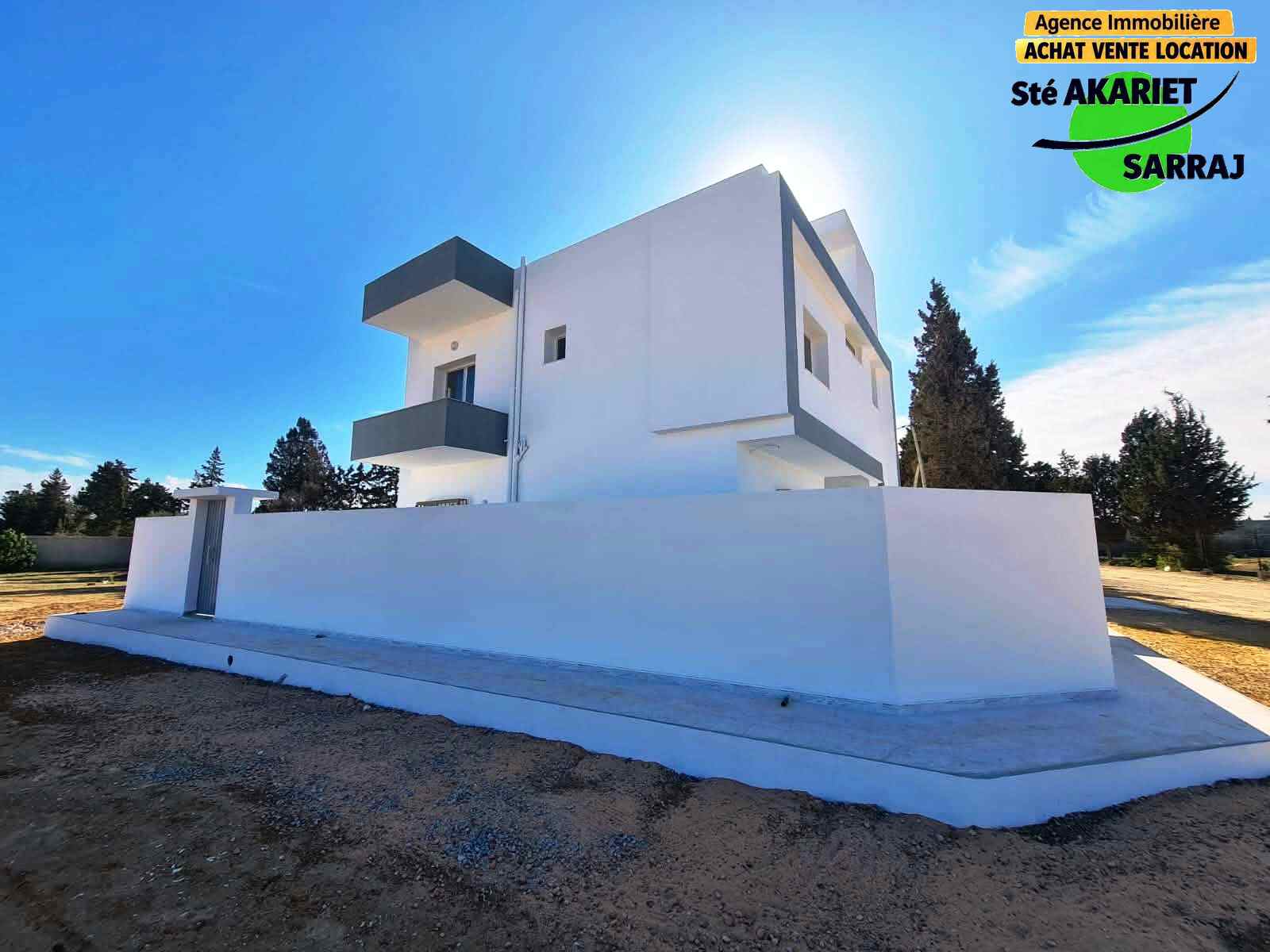 Akouda&nbsp;Chatt Meriem&nbsp;Vente&nbsp;Maisons&nbsp;Villa style am�ricain � 400m de plage chatt mariem