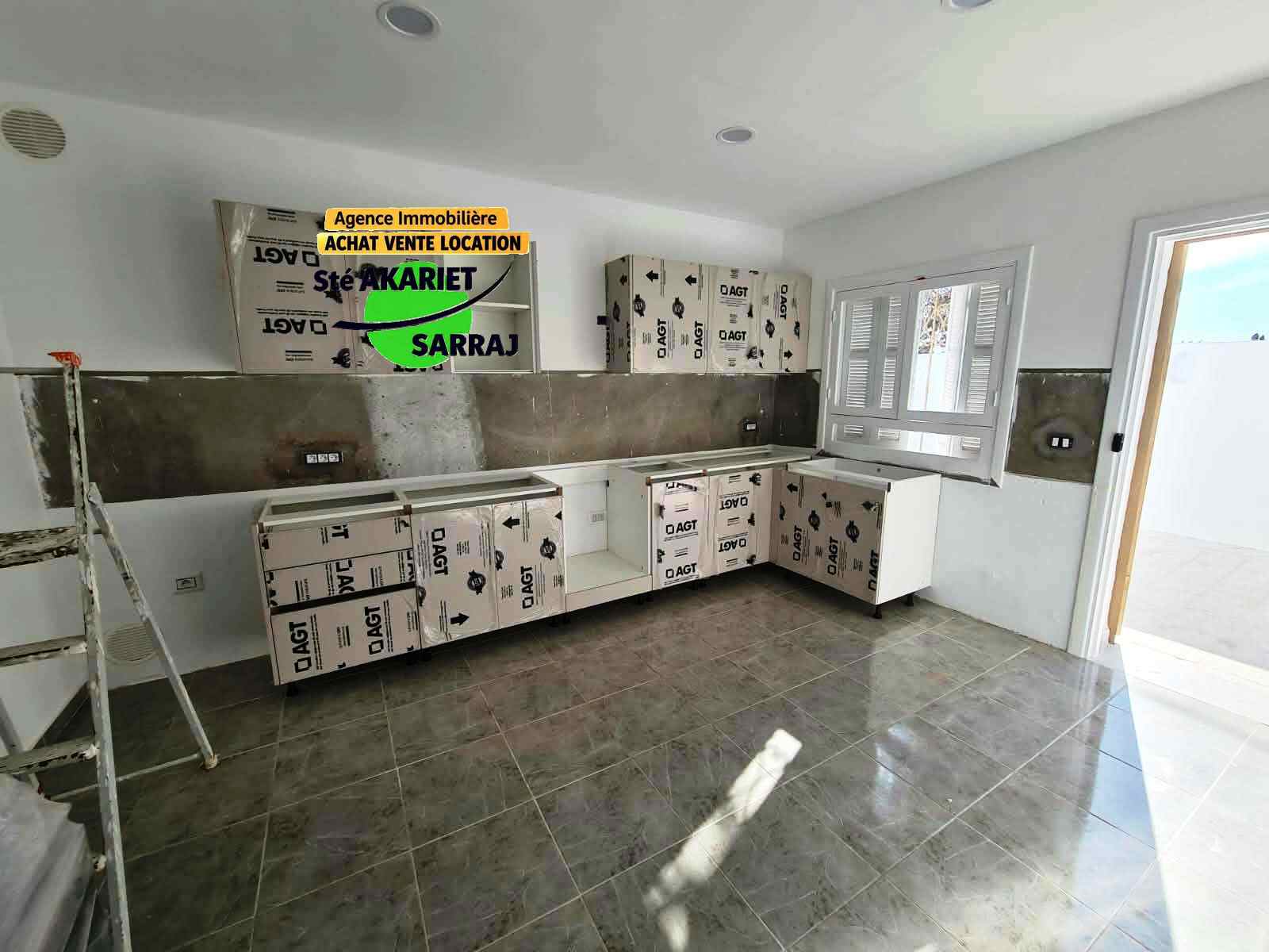Akouda&nbsp;Chatt Meriem&nbsp;Vente&nbsp;Maisons&nbsp;Villa style am�ricain � 400m de plage chatt mariem