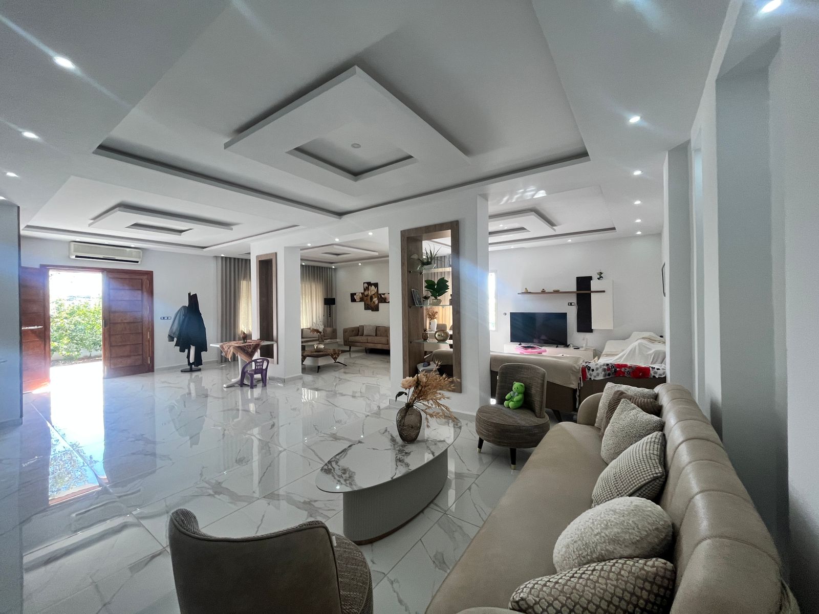 Hammamet&nbsp;Hammamet&nbsp;Location&nbsp;Appart. 4 pi�ces&nbsp;Une villa non meubl�e s3