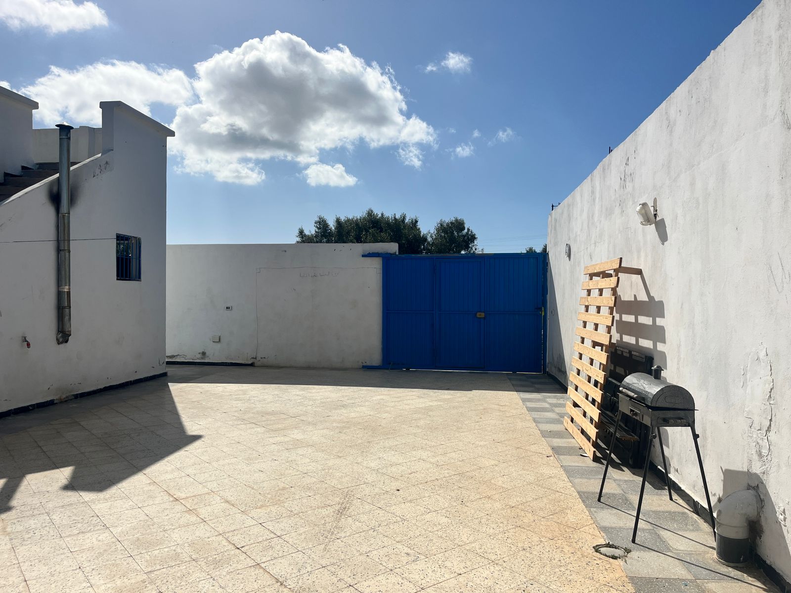 Hammamet&nbsp;Hammamet&nbsp;Location&nbsp;Appart. 4 pi�ces&nbsp;Une villa non meubl�e s3
