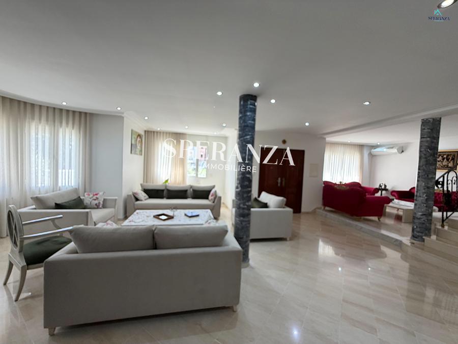 Hammamet&nbsp;Hammamet&nbsp;Location&nbsp;Appart. 5 pi�ces+&nbsp;Villa palazzo