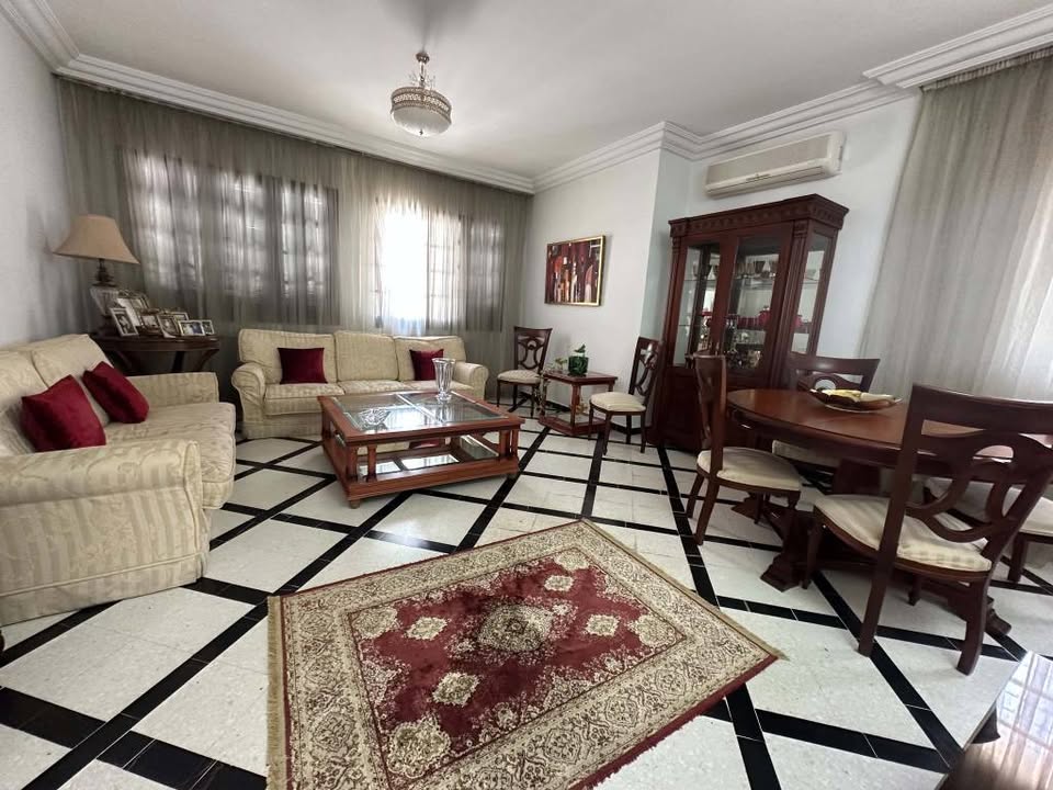 El Menzah&nbsp;El Menzah 9&nbsp;Vente&nbsp;Maisons&nbsp;Magnifique villa avec trois niveaux i � menzah 9