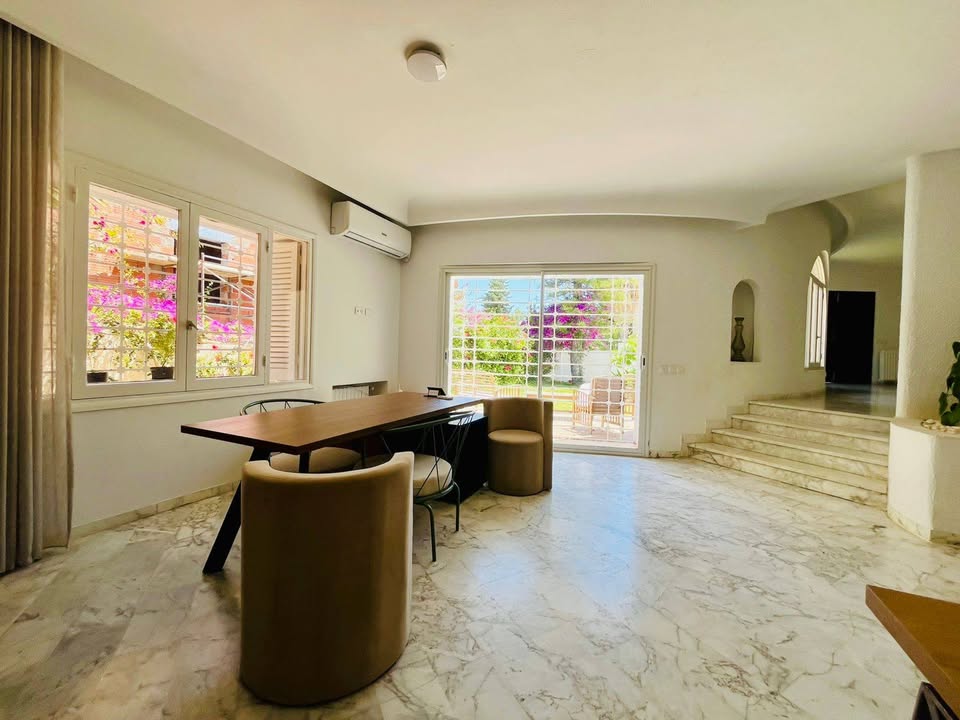 Ariana Ville&nbsp;El Menzah 6&nbsp;Vente&nbsp;Maisons&nbsp;Villa de standing � el menzah 6
