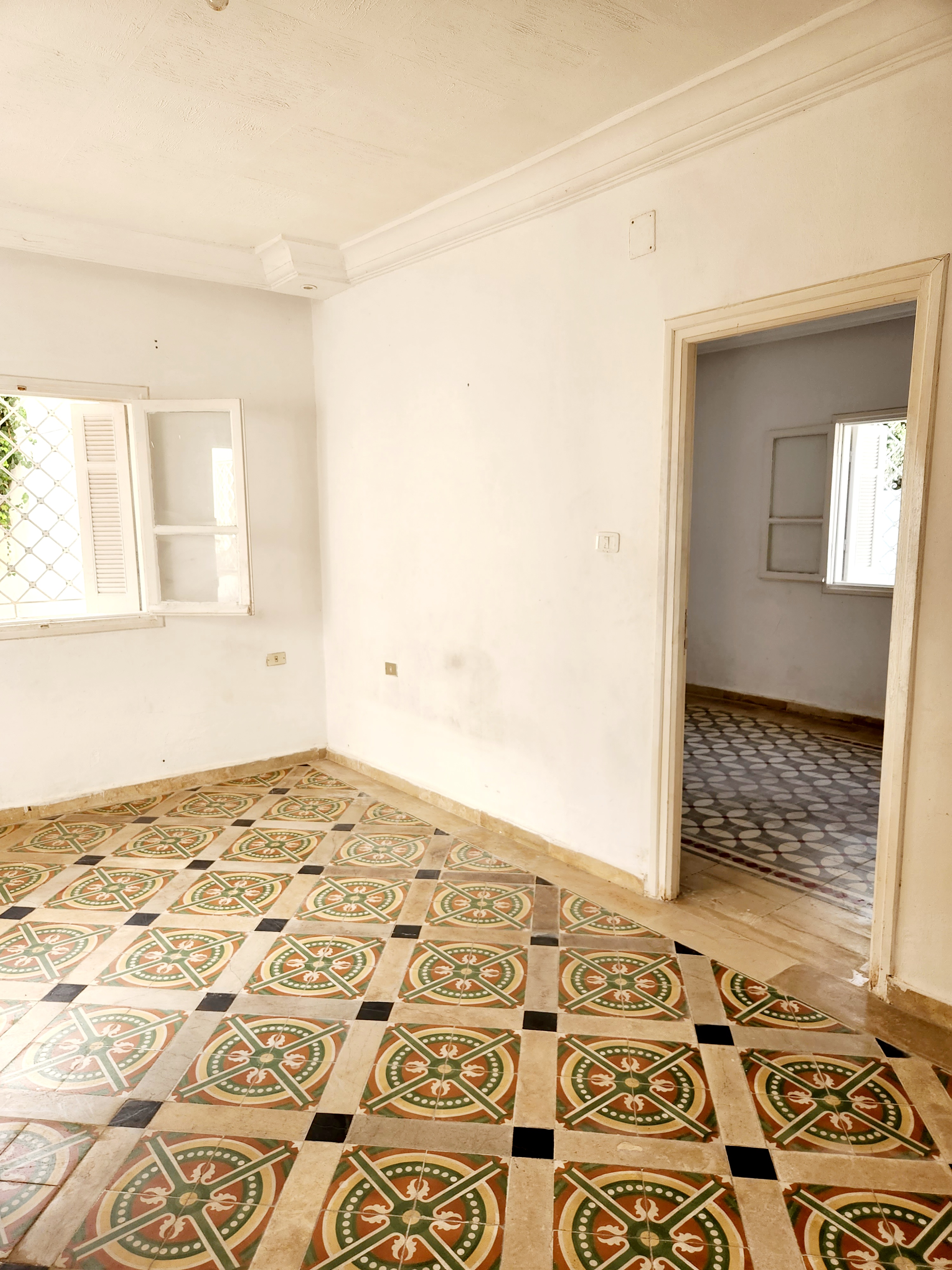 Rades&nbsp;Rades Medina&nbsp;Location&nbsp;Appart. 4 pi�ces&nbsp;Rez de jardin